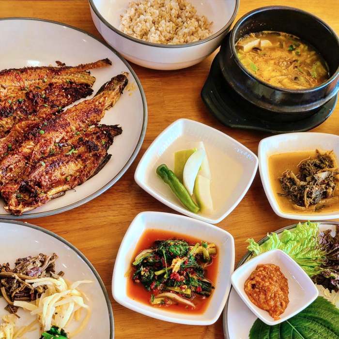 식객 허영만 백반기행 안재모 편 산채 보리 비빔밥 직화 코다리구이 도토리묵 녹두전 털레기 고양 서삼릉 원당 맛집 소개