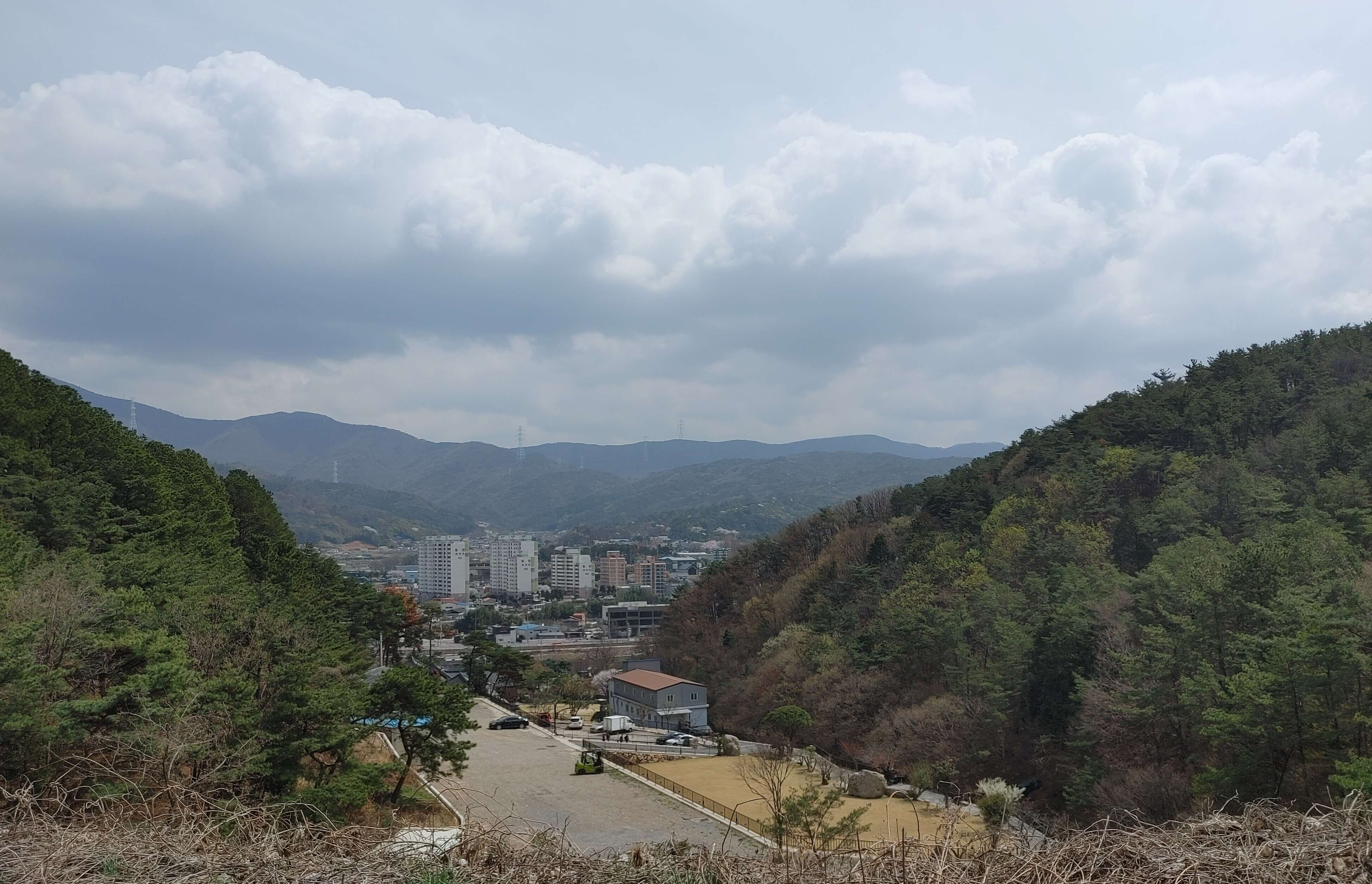 소토_한우_식육식당_잔디공원_언덕1