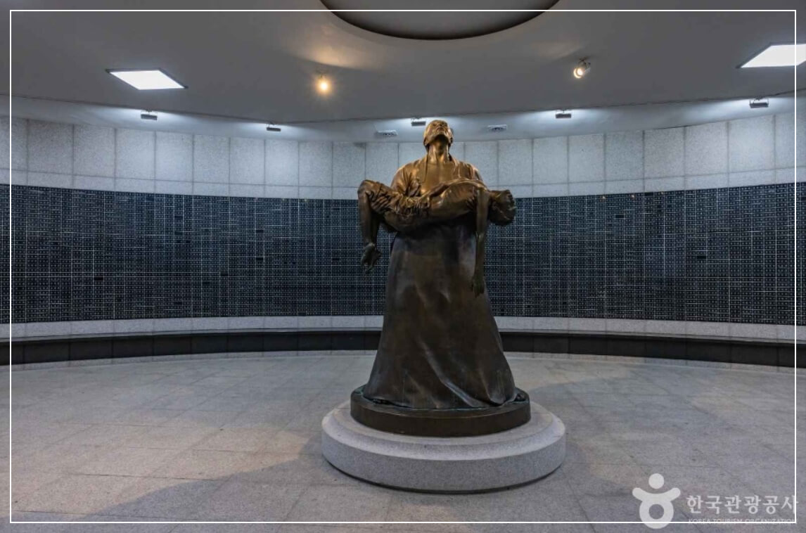 광주 가볼만한곳 베스트10 5&middot;18민주광장 및 기념관