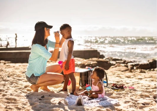 자외선차단제-사용-꿀팁-피부-안전하게-지키는-똑똑한-방법