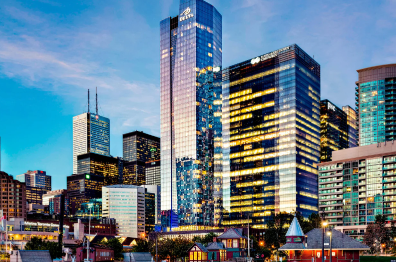 Delta Hotels Toronto, 캐나다 : 어메니티, 부대시설, 객실, 관광, 소개
