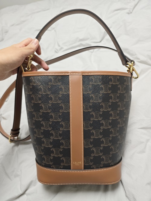 셀린느트리오페스몰버킷백탑핸들