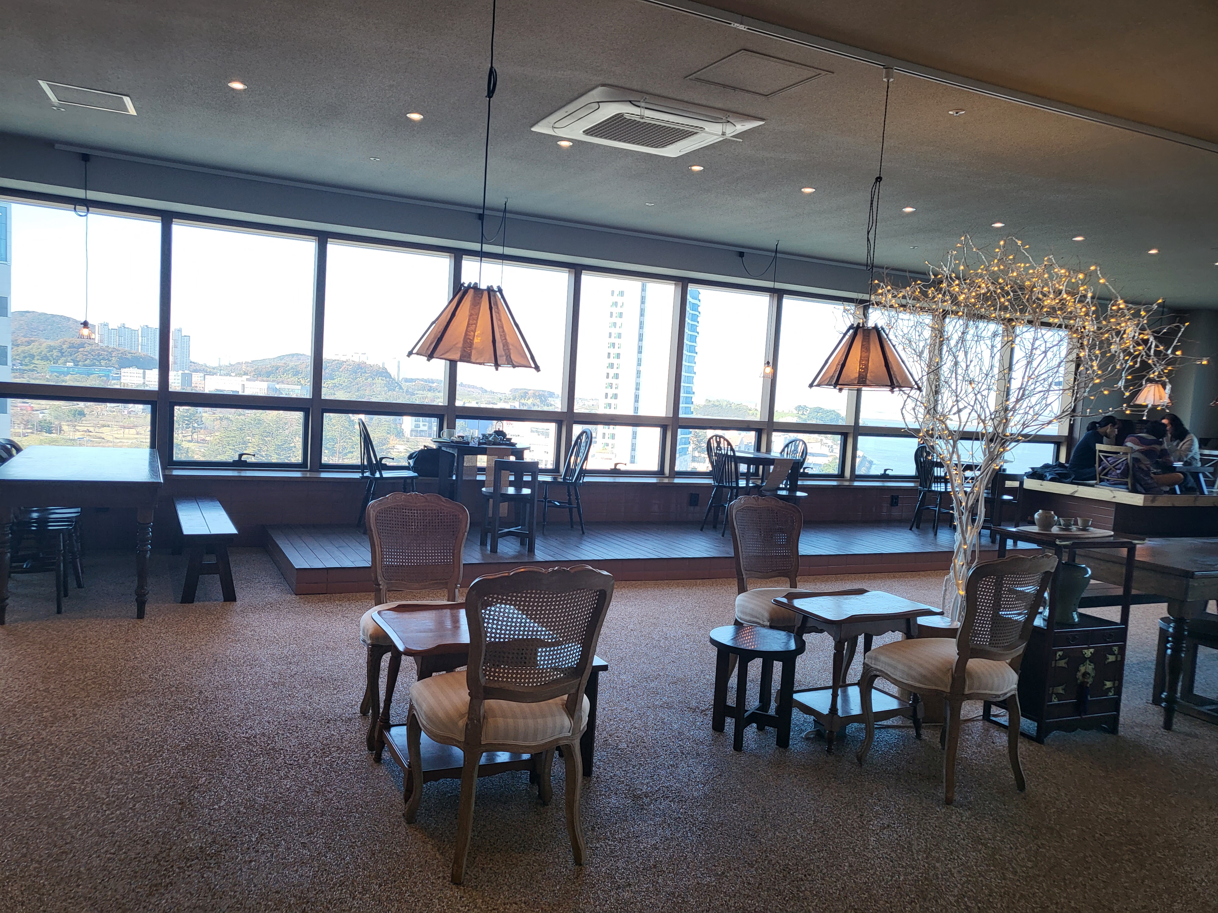 차덕분:영종도 구읍뱃터 바닷가 전망 이쁜 전통카페