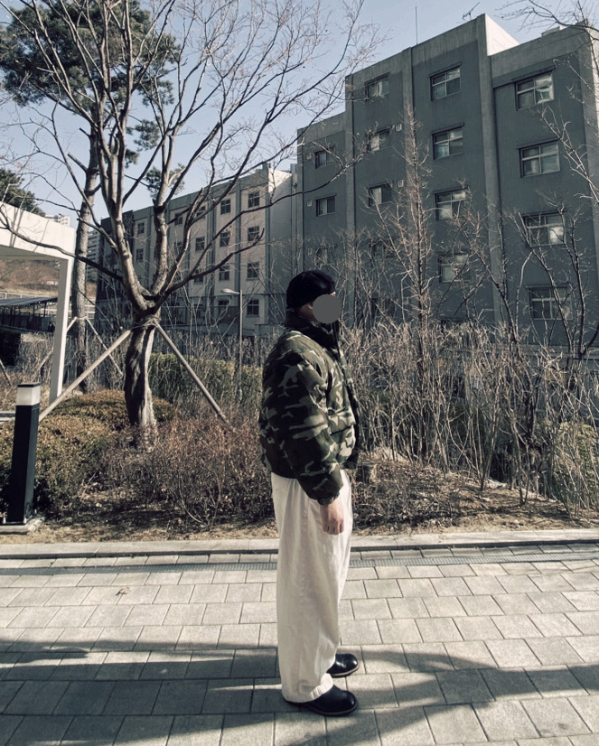 데일리룩('26.2.22.)밀리어네어햇 헌팅캡 베레모, 파르티멘토 카모패딩 밀리터리패딩, 무신사스탠다드 슬리브티셔츠, 무신사스탠다드 벌룬팬츠, 헬로헬 스퀘어 엔지니어부츠 웨스턴부츠