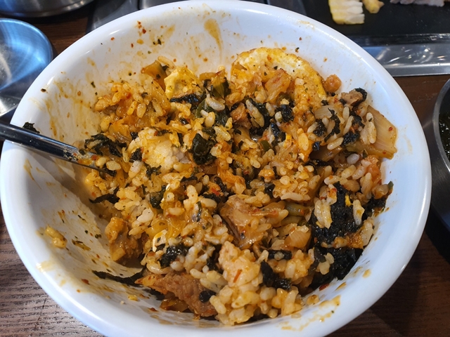 산본역 새마을 식당 7분돼지김치