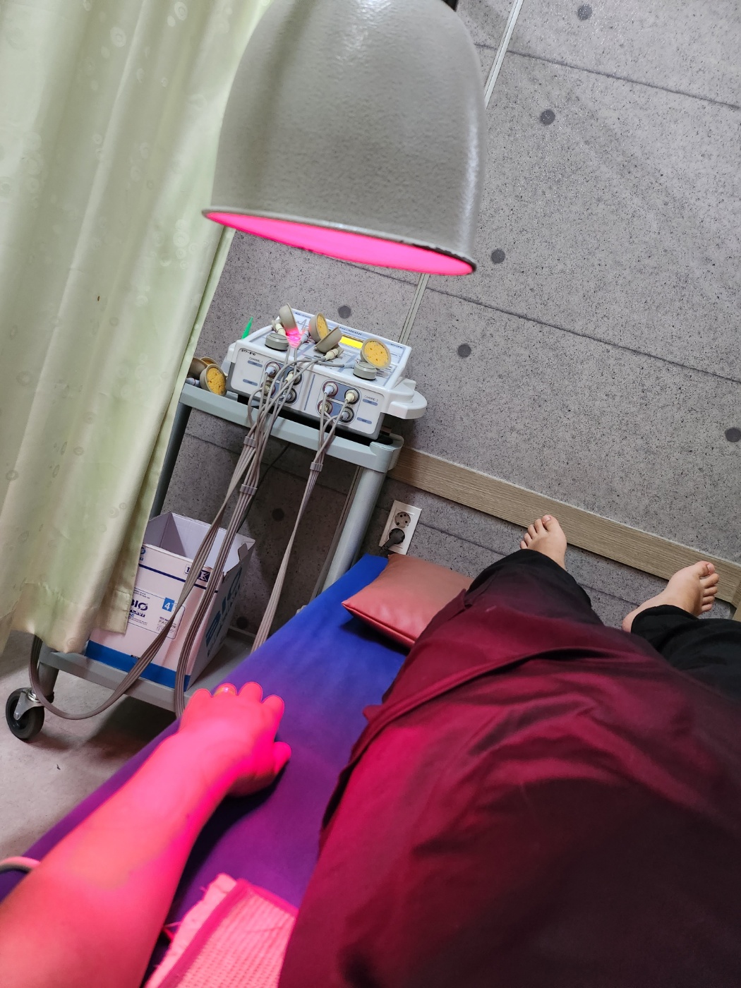 손목부음 뼈 부러졌을때