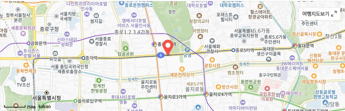 도심속 호젓한 종로 돌담길 서순라길: 인스타 '성지'