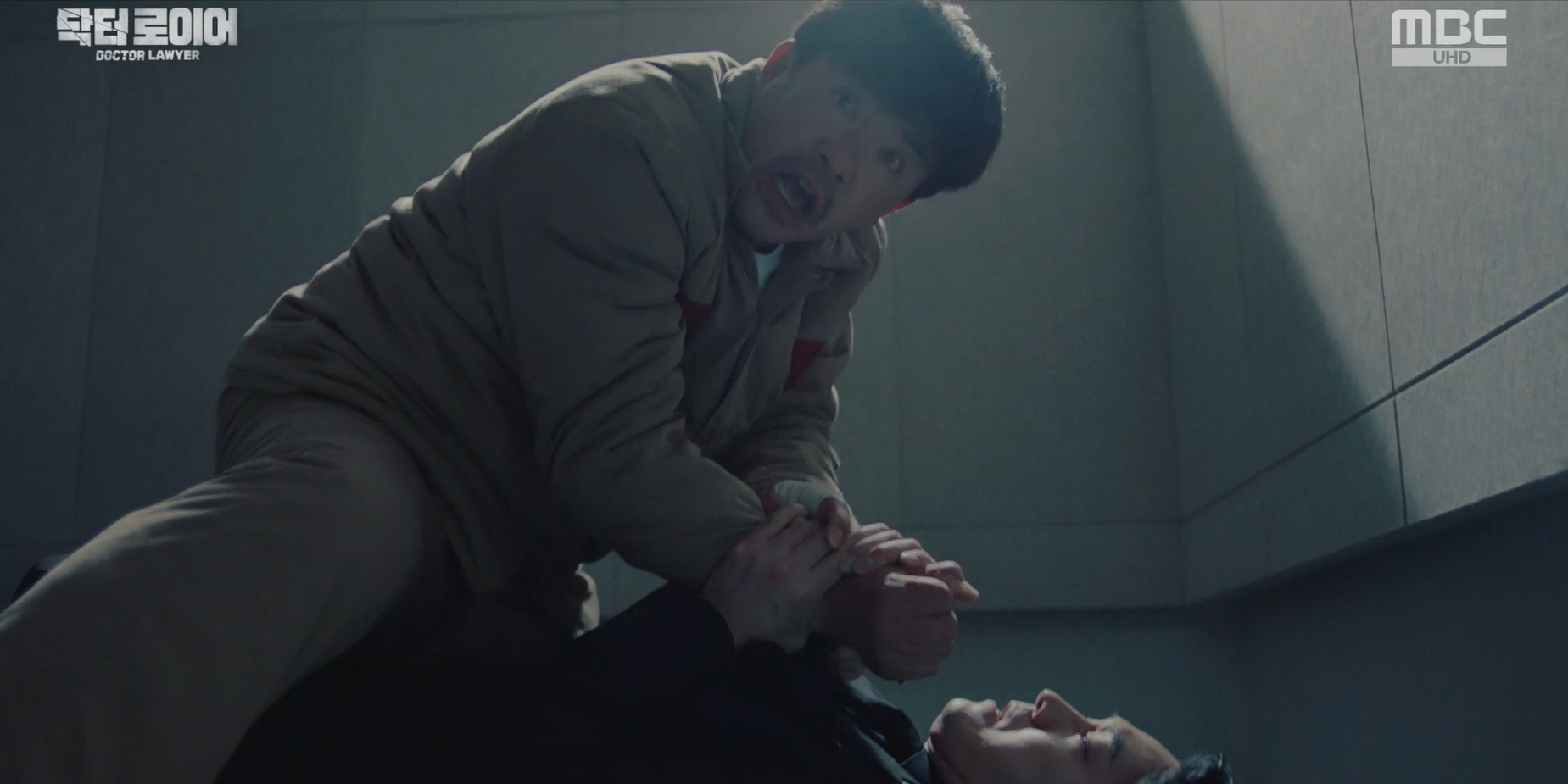 닥터로이어 6회