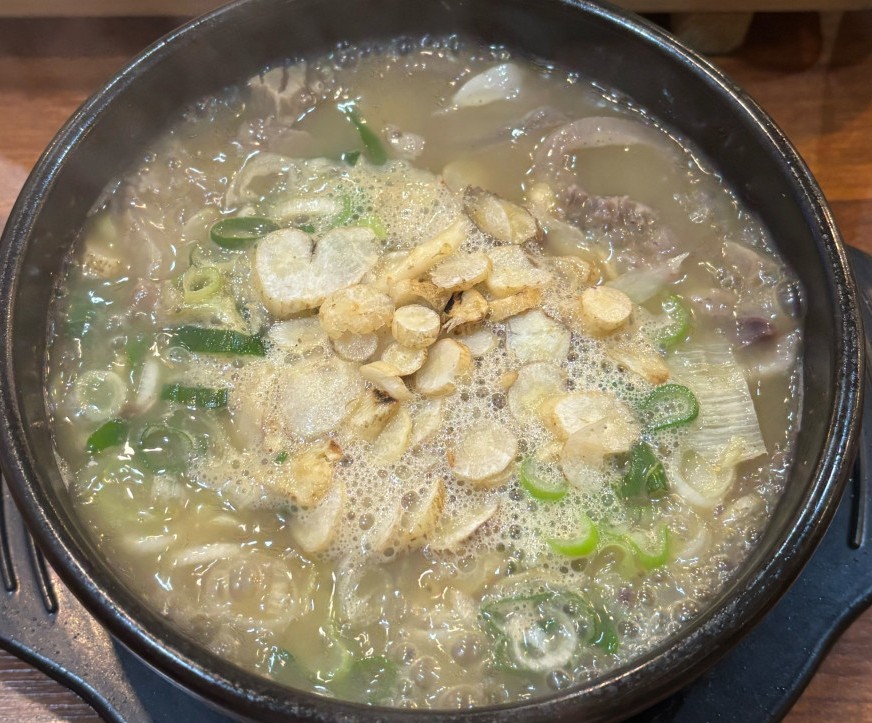 생생정보 고수의 부엌 더덕순대국 방금 나와 보글보글 끓고 있는 모습