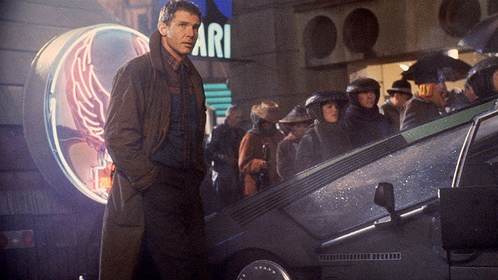 블레이드 러너 (1982) / 왓챠
리들리 스콧 감독의 SF 영화로, 디스토피아 미래를 배경으로 한 탐정 이야기입니다.