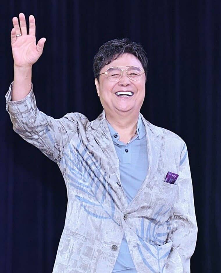 가수-남진