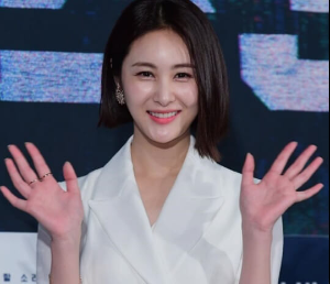 배우 손은서