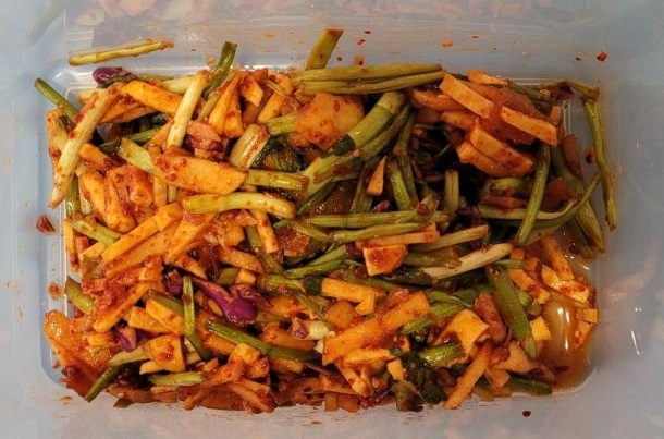 사과 미나리 겉절이