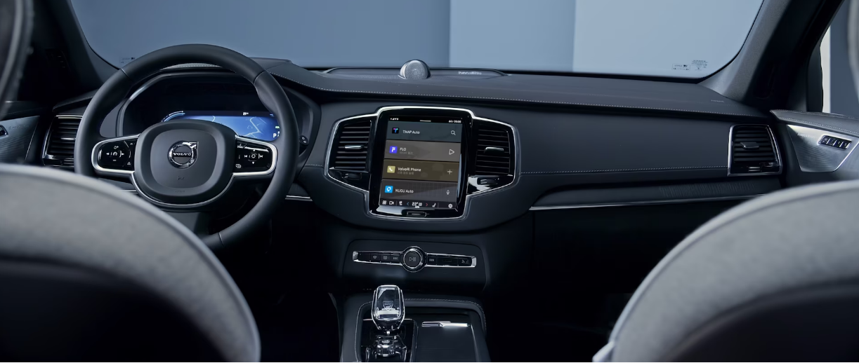 볼보 XC90 실내 센터페시아 사진