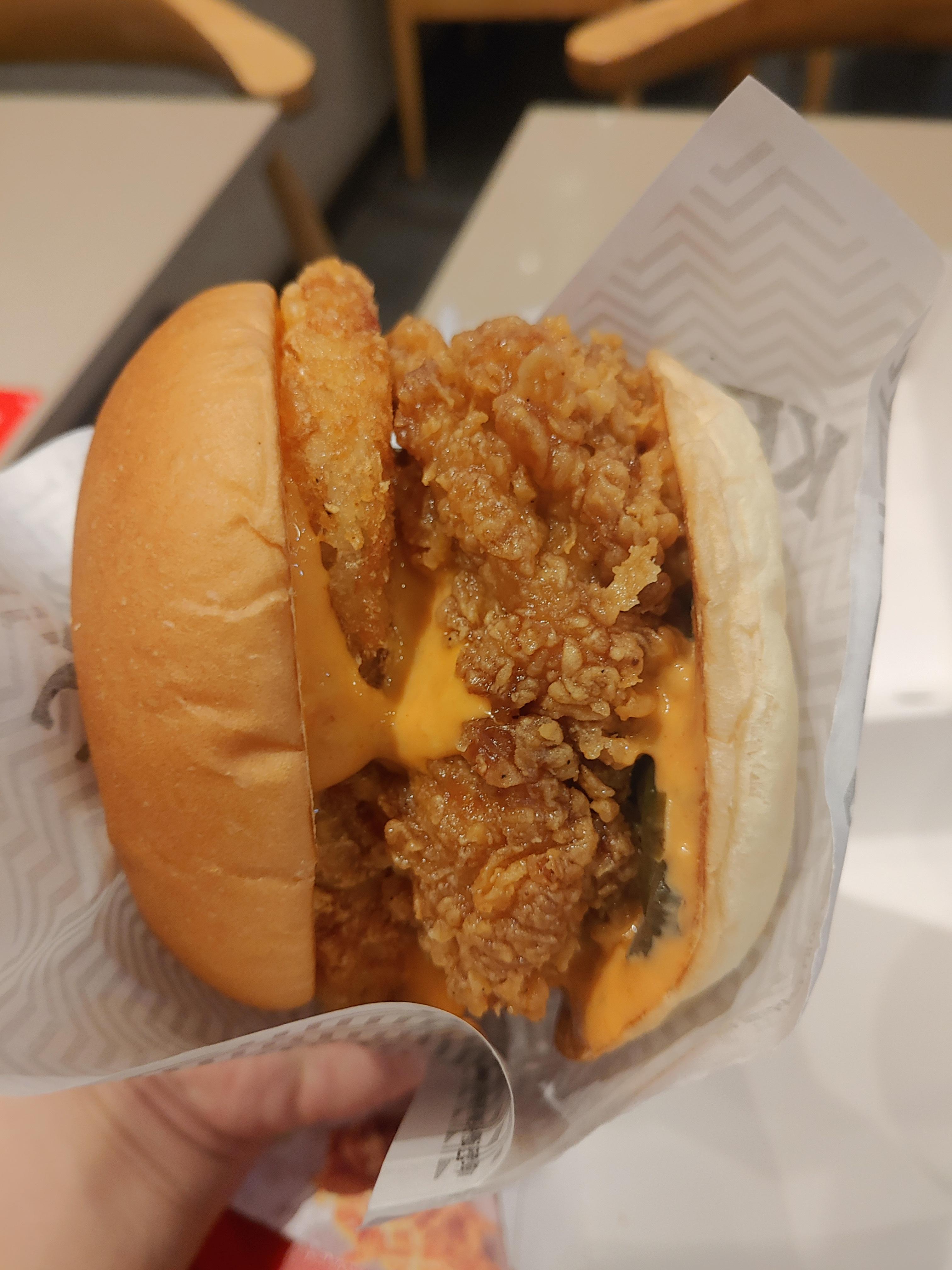 KFC 스콜쳐버거