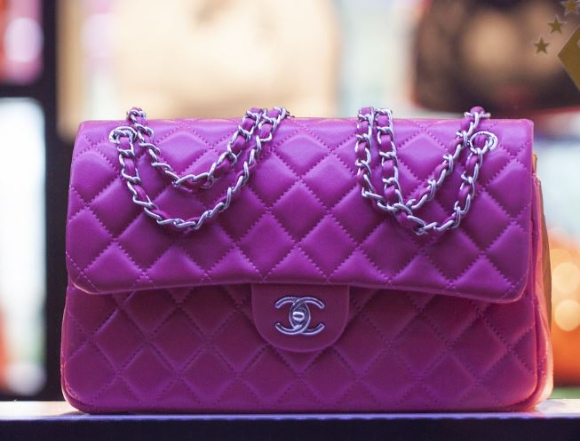 중고 거래 도중 한 남성에게 명품 가방을 도둑맞았다는 신고가 접수돼 경찰이 수사에 나섰다. 본 기사와 무관한 이미지. [사진=픽사베이]