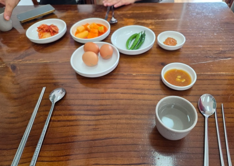 (5월 제주) 중문 은희네해장국 평일 점심 솔직 후기 | 내장탕 먹고 속 제대로 풀린 날