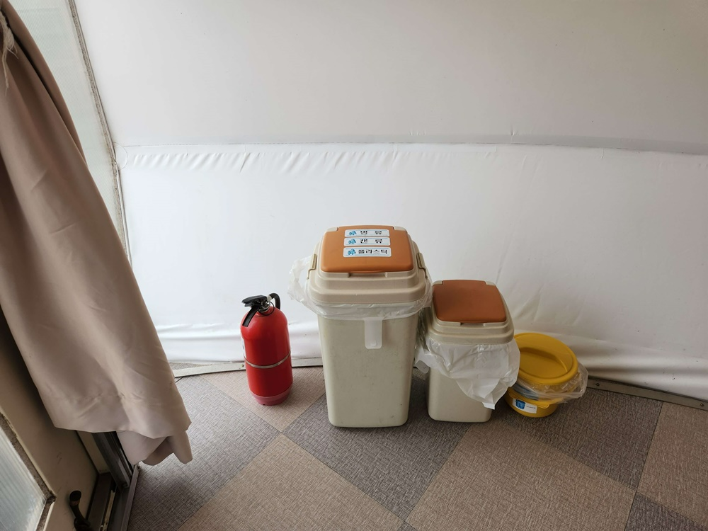 거제글램퍼스-쓰레기통