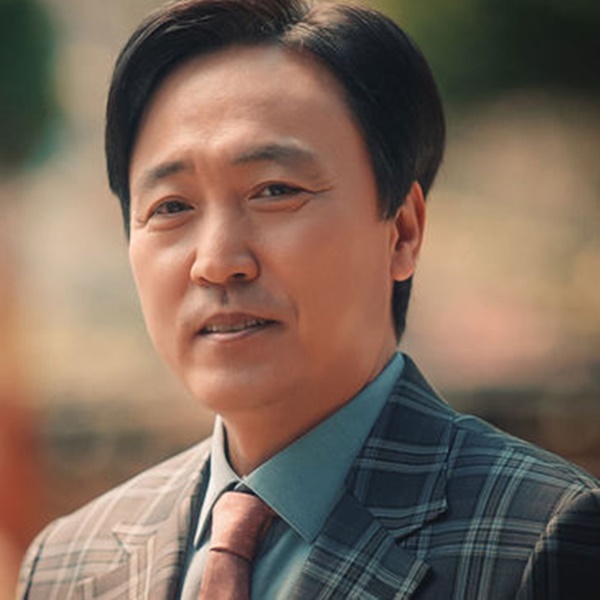 오월의 청춘 등장인물 이미지 입니다.