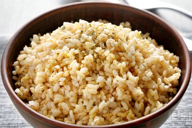 무릎 연골재생 음식 현미 무릎연골에 좋은 음식