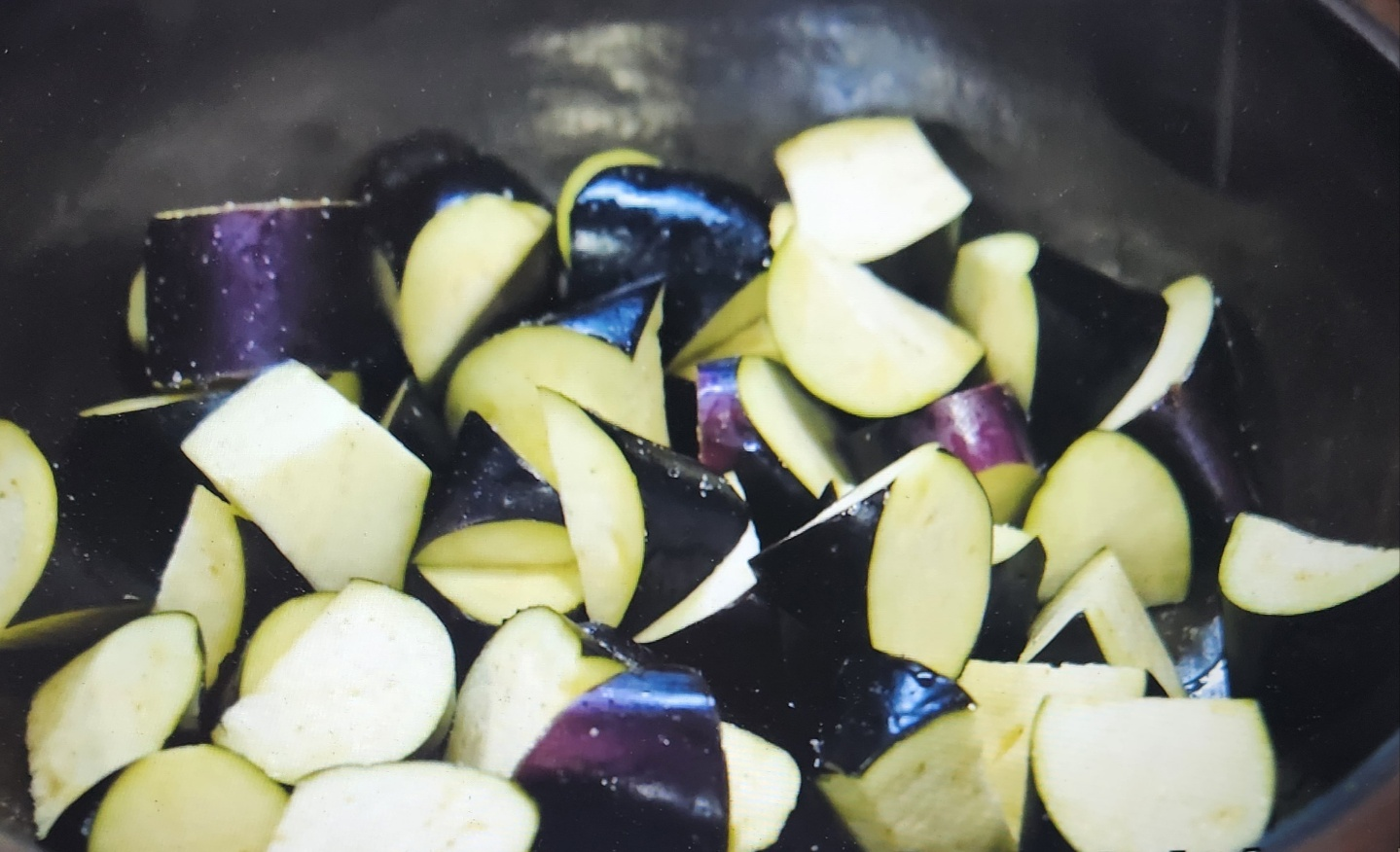 Healthy Steamed Eggplant image