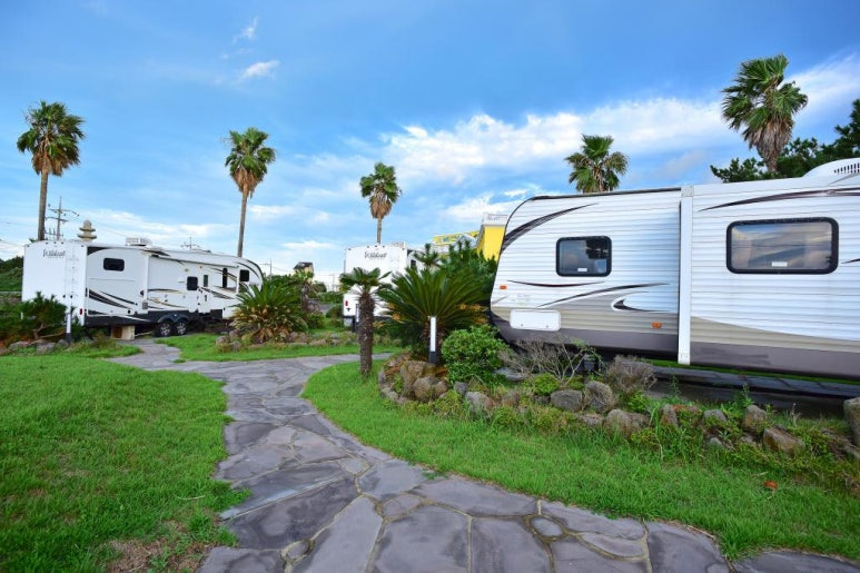 제주 메이더호텔 '메이 더 카라반' 캠핑장