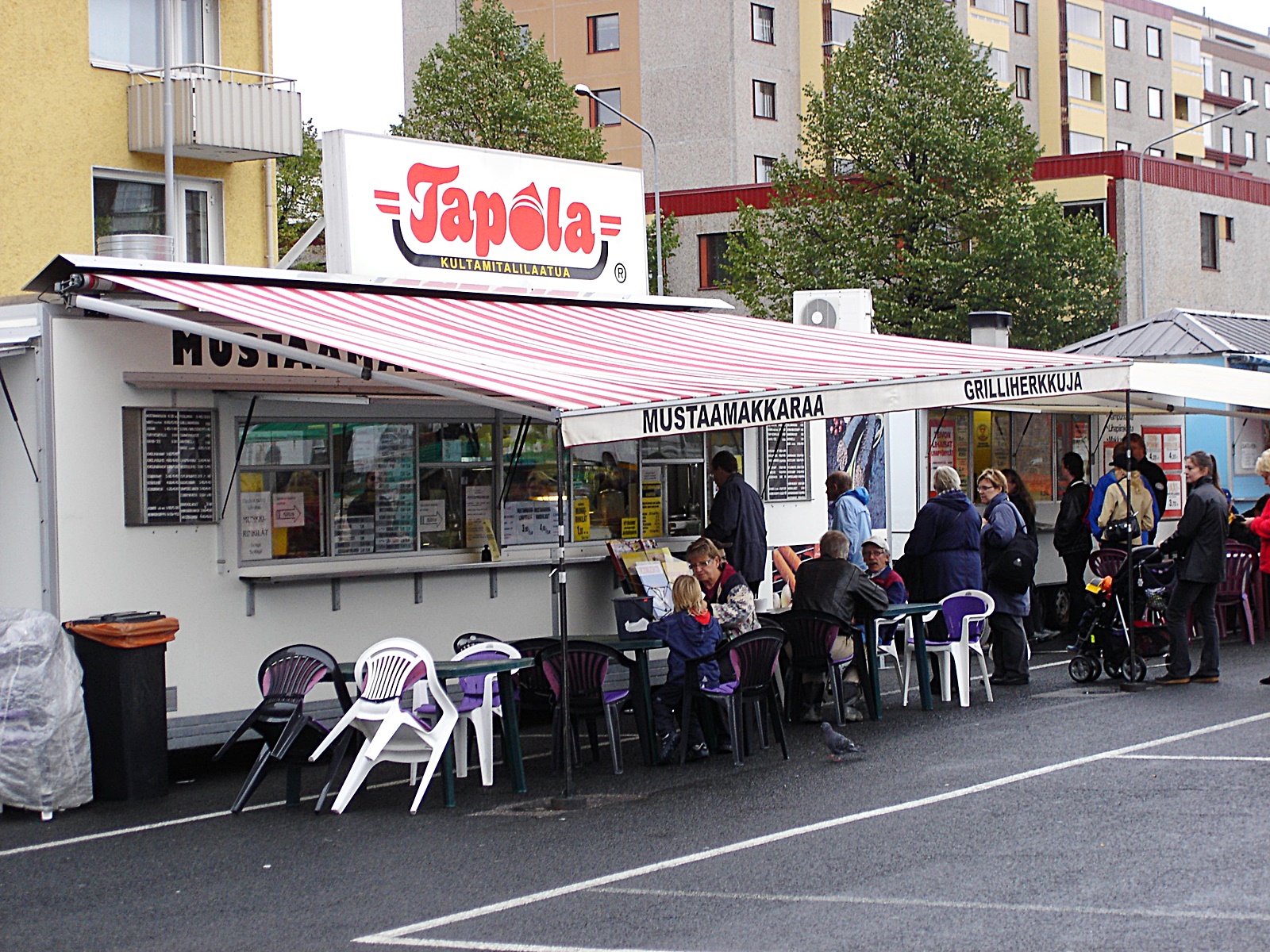 무스타마카라 판매대