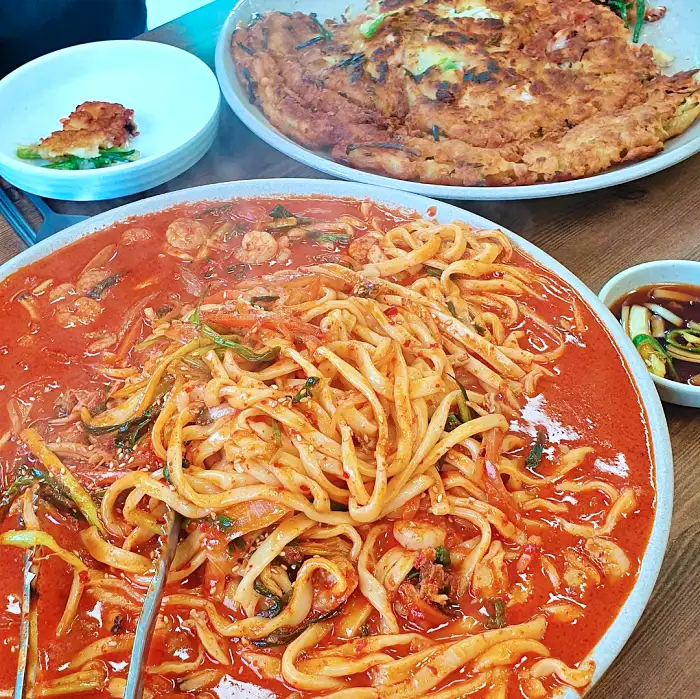 안산 단원구 대부도 맛집 바지락 볶음칼국수