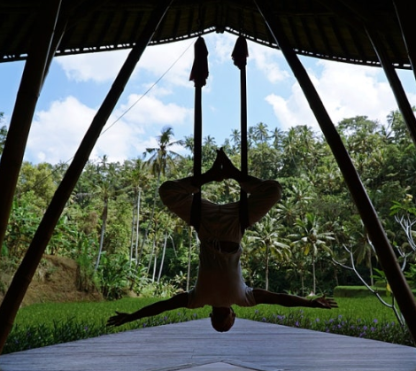안티 그래비티 요가