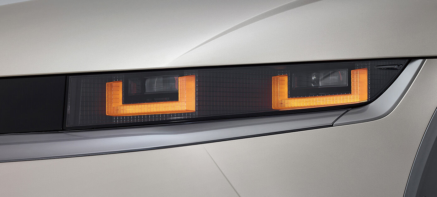 더 뉴 아이오닉5 방향지시등
