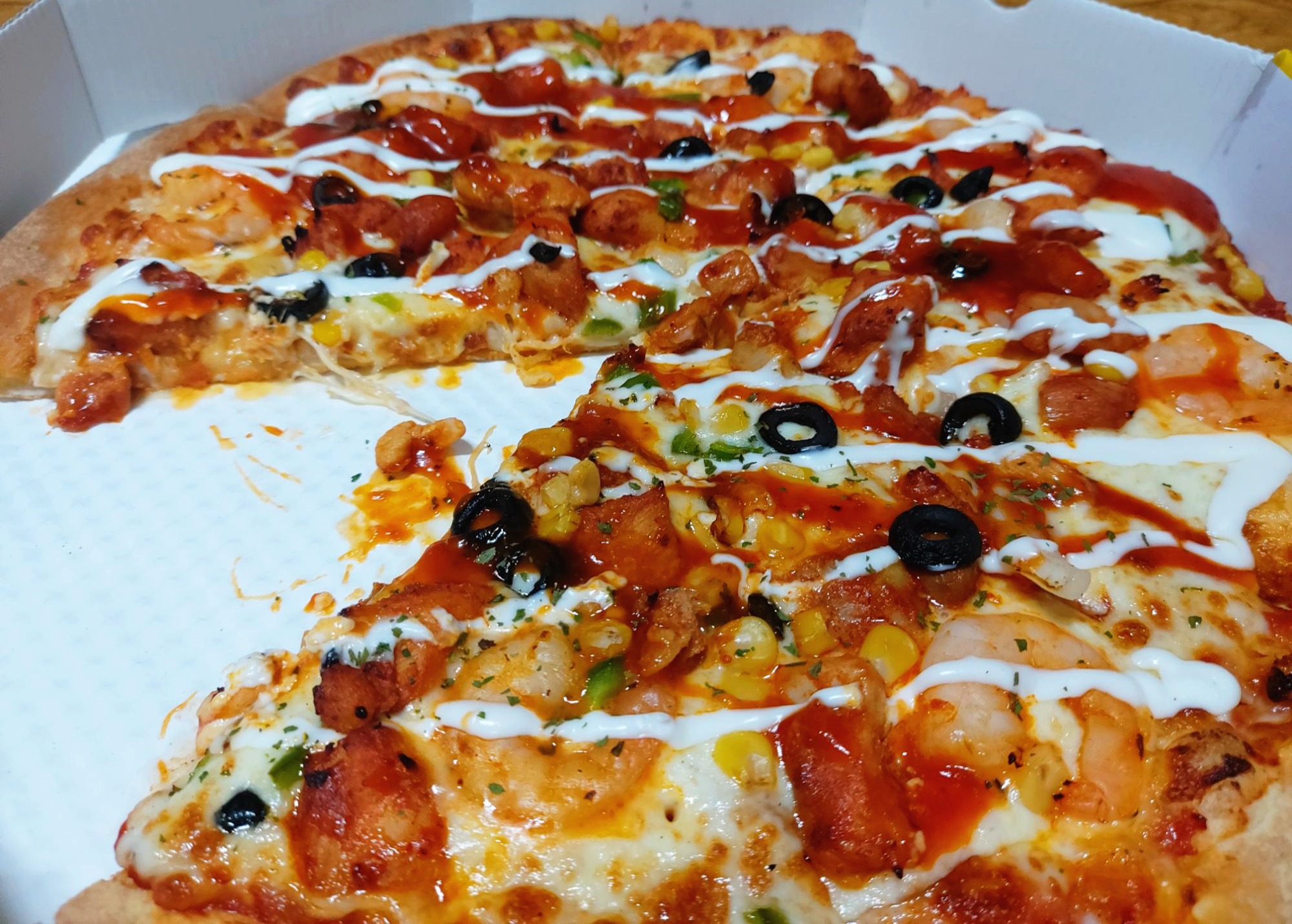 토핑토핑 반올림피자샵 흘러넘치는 토핑