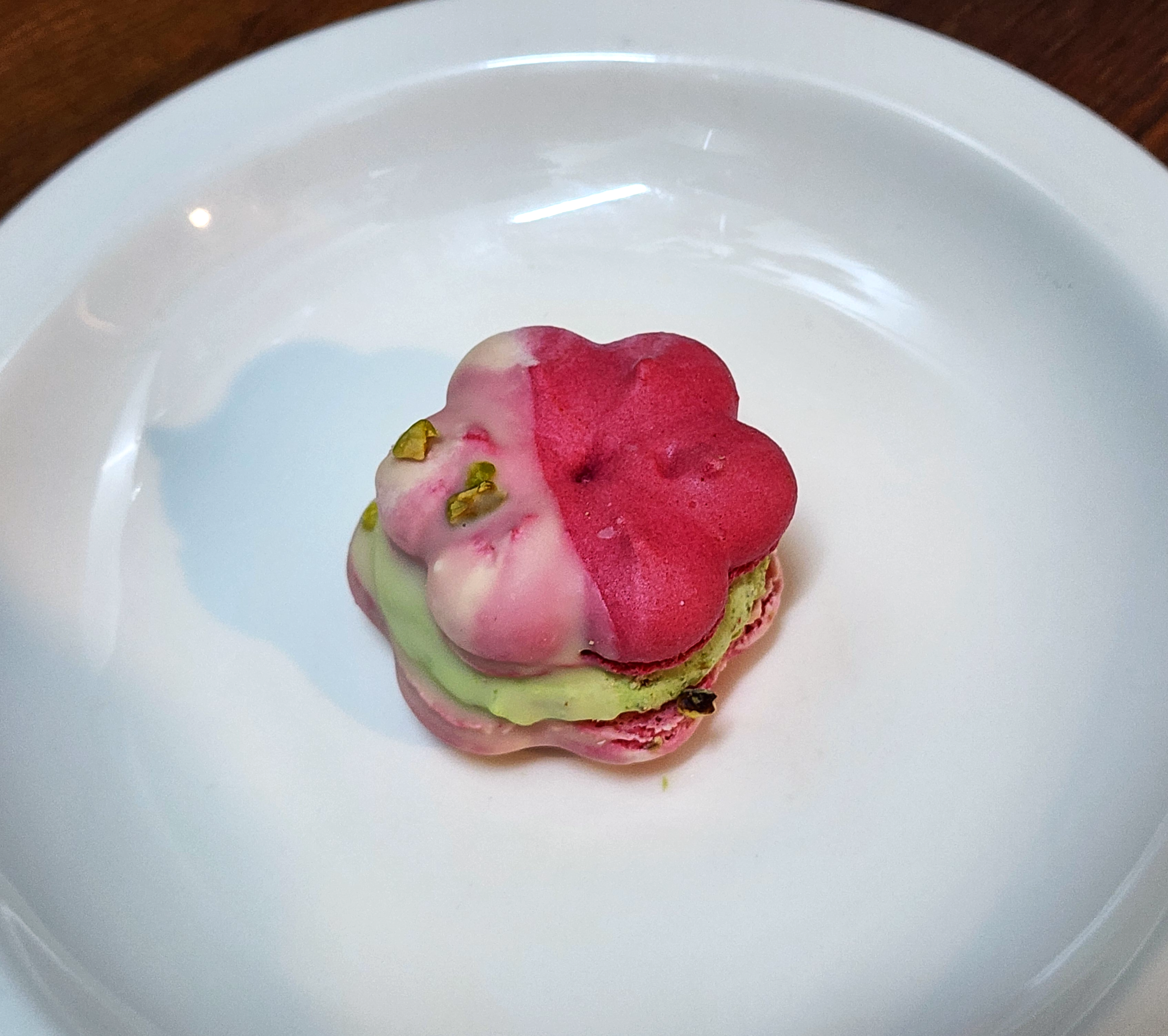 두바이식_카다이프피스타치오_마카롱