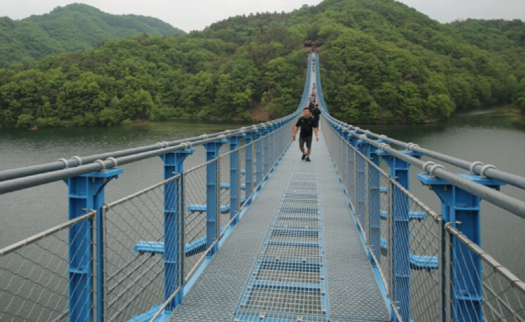 진천 출렁다리
