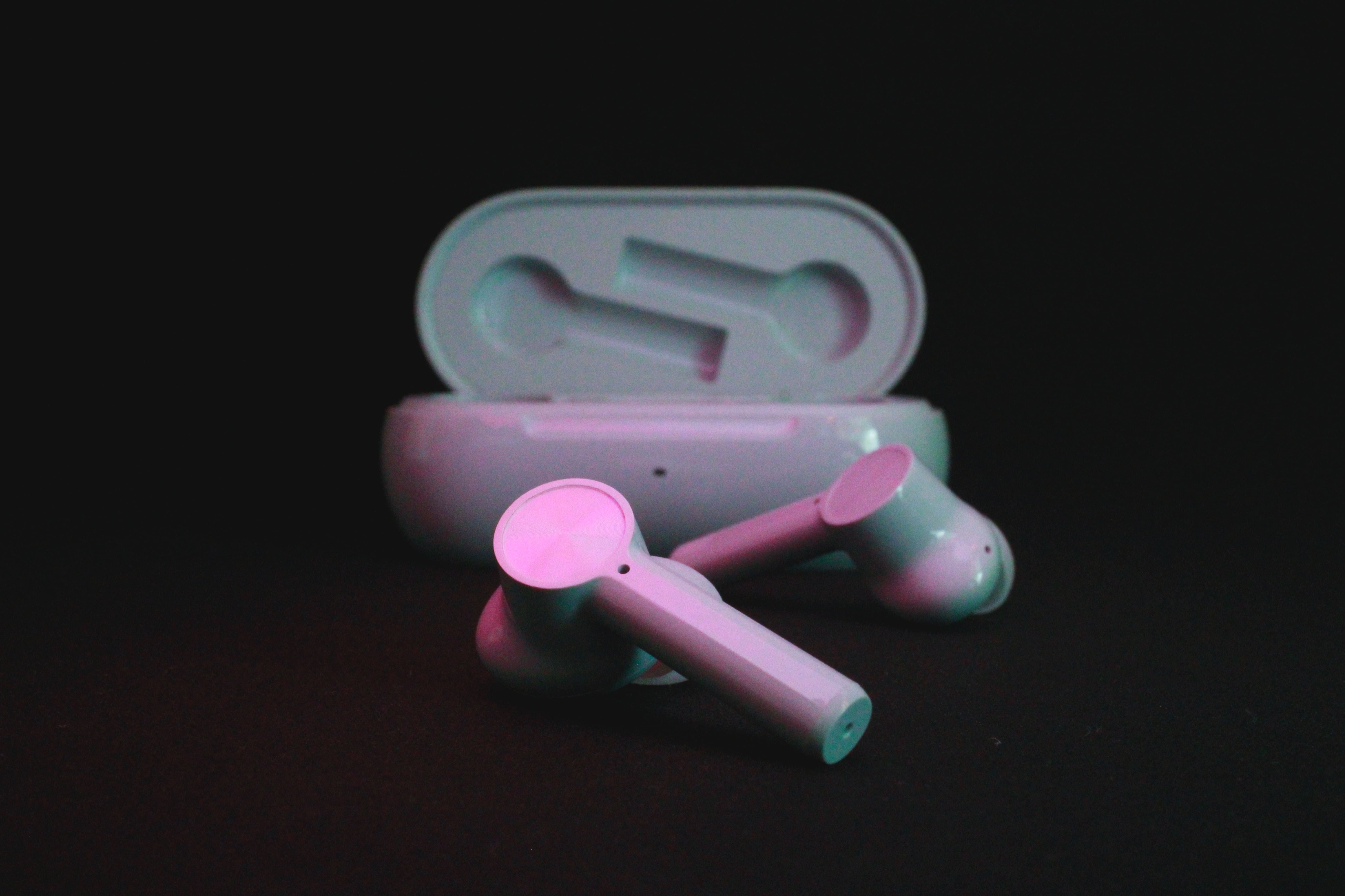wireless earphones