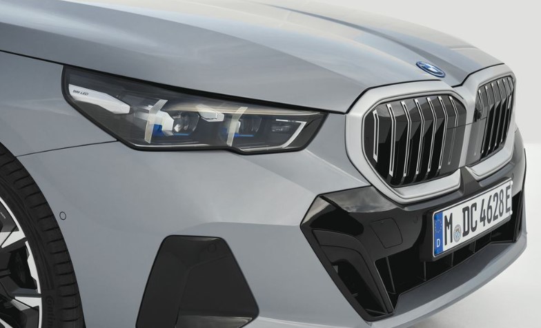 BMW I5 전동화 전략