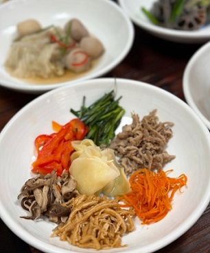 더덕비빔밥
