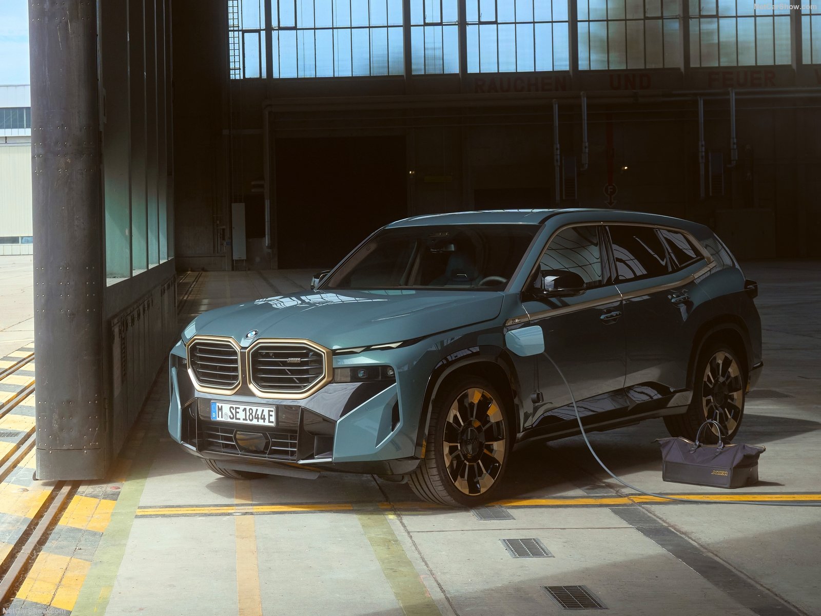 BMW XM