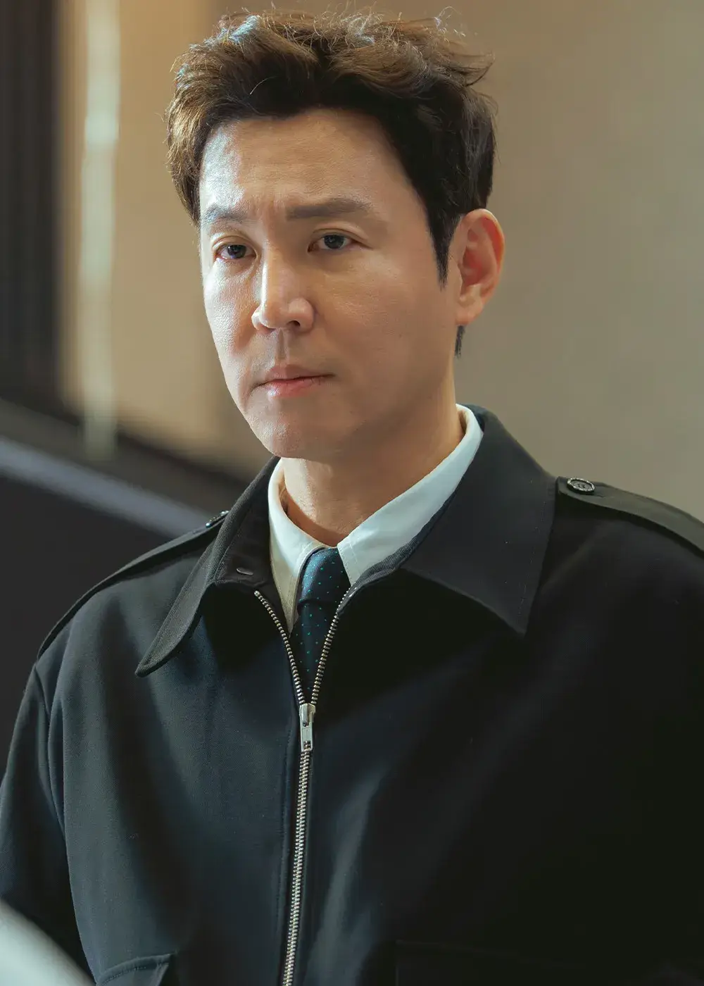 JTBC 모두가 자신의 무가치함과 싸우고 있다 대표 홍보포스터 17