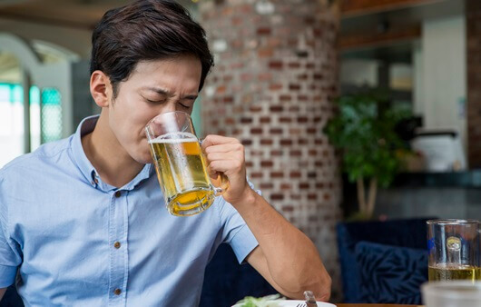 늘 마시던 맥주 한 잔에 졸음? 당뇨병 초기 증상