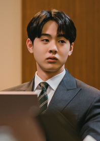 놀아주는 여자 등장인물