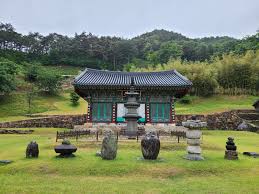 백련암 탐방기 (지리산 실상사 말사, 숲속 침묵의 암자)