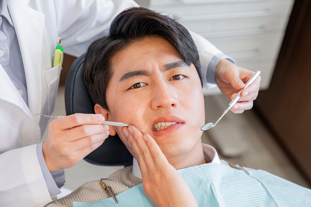 잇몸병 원인균 진지발리스균 혈관 침투 및 뇌 이동 경로 모식도