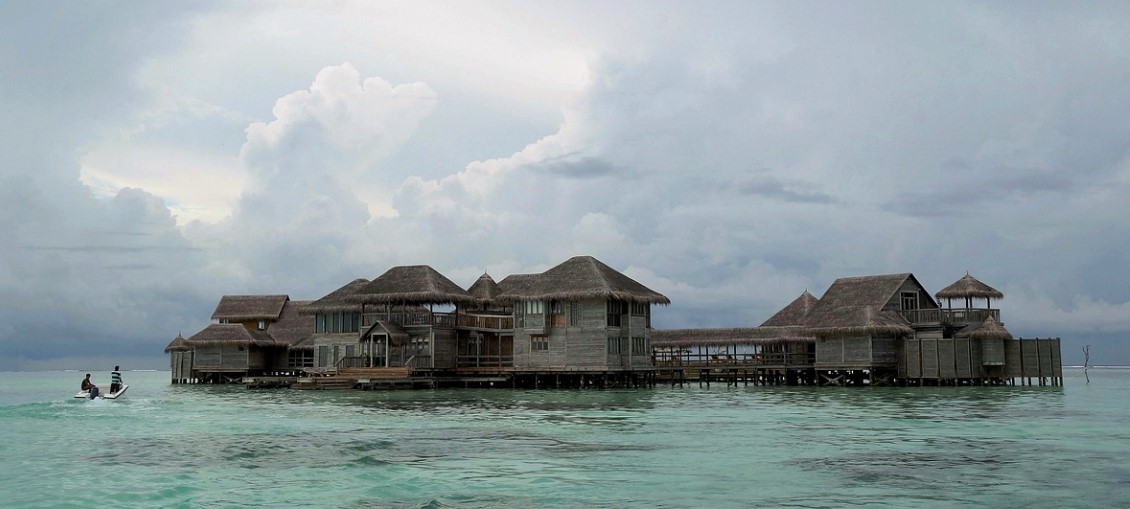 몰디브 바다위 오두막집