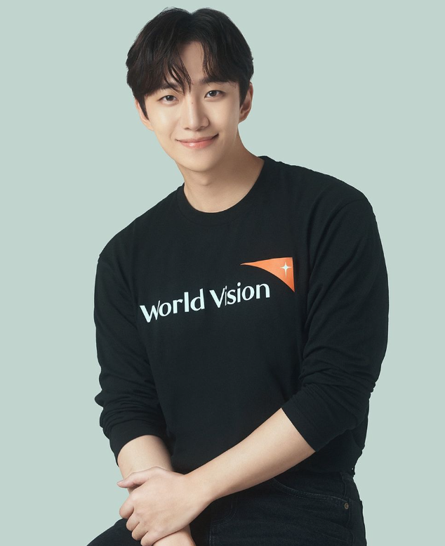 이준호 프로필 배우 드라마 가수 여자친구 작품활동 화보 캐셔로 사진