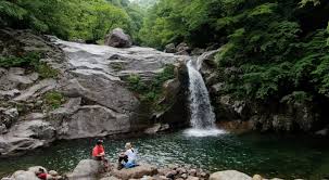 칠선계곡 &ndash; 웅장한 대자연과 함께하는 진짜 오지 피서 (출처:국제신문/레저신문/네이버블로그)