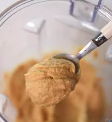 땅콩가루를 뿌리기