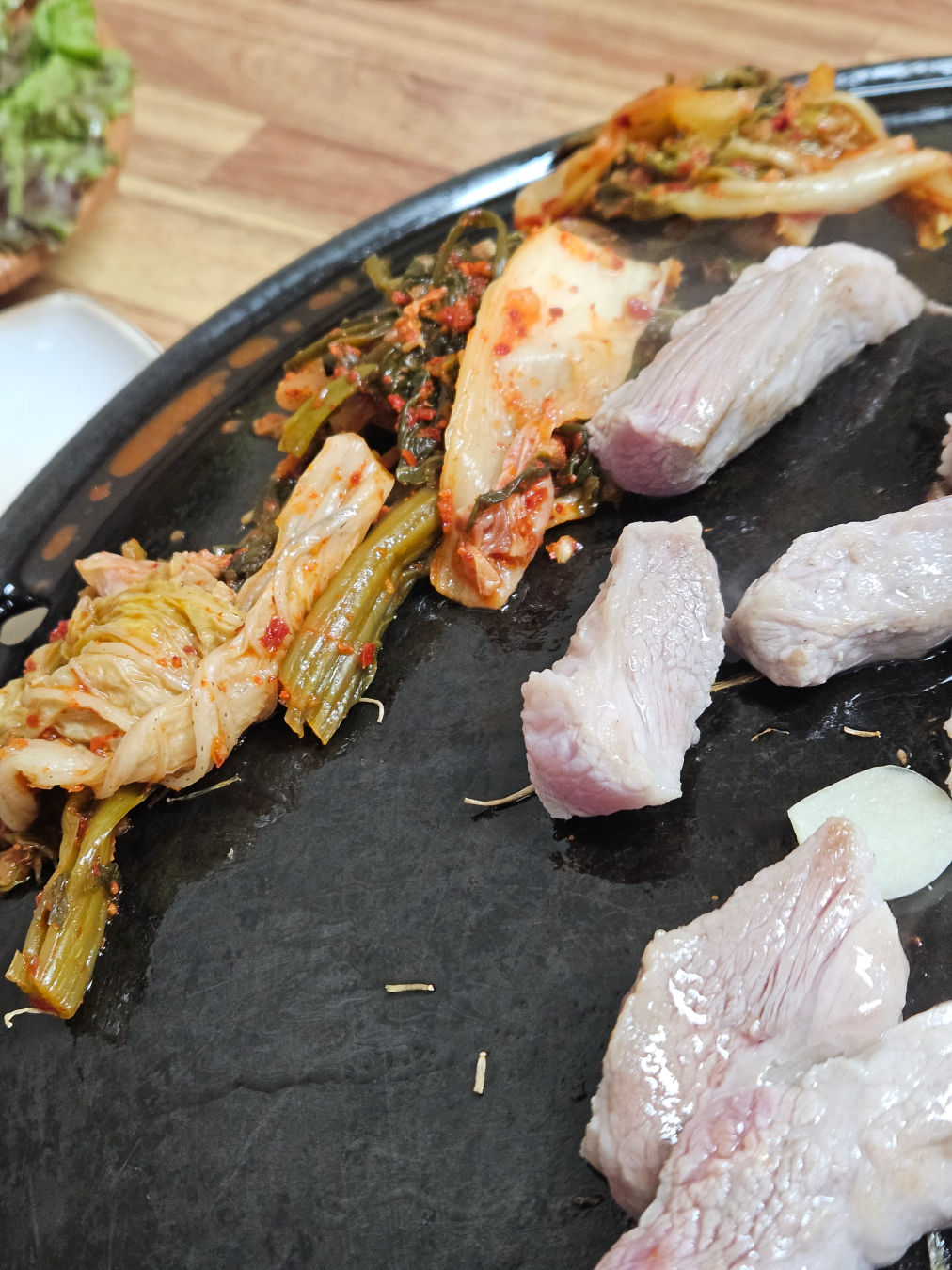 33구이 통 삼겹살 솥뚜껑