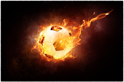 승리의 염원을 담은 불길이 타오르는 축구공 모습
