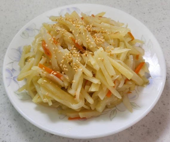 감자볶음 완성 사진