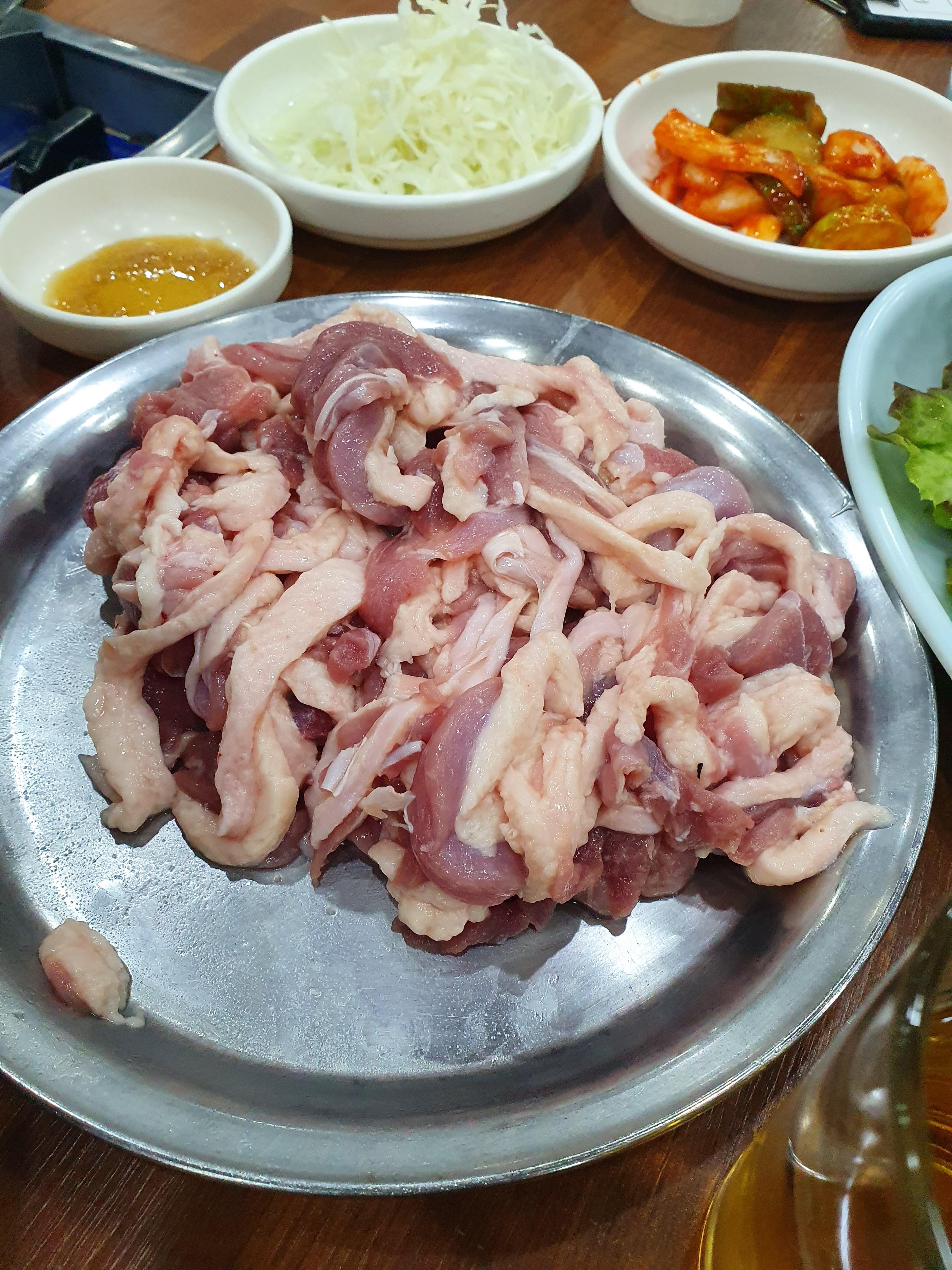 죽순산장 오리로스 반마리 굽기전